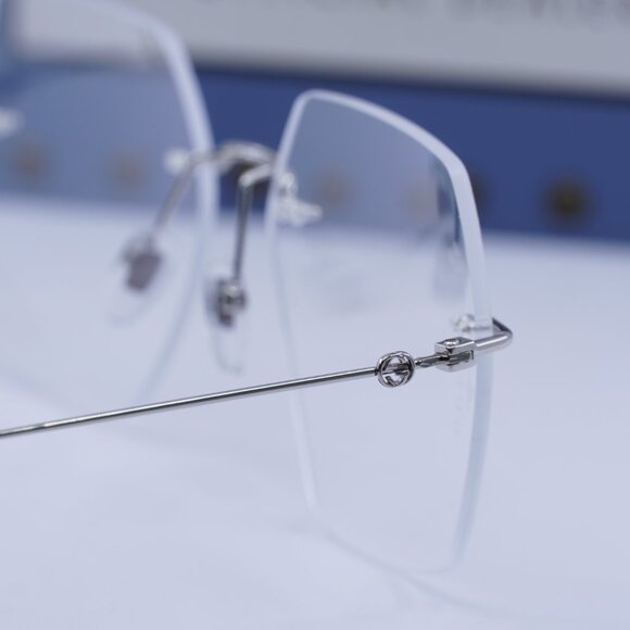 🕶️ New Gucci GG0683O 002 Eyeglasses - Silver Frame - Picture 5 of 10